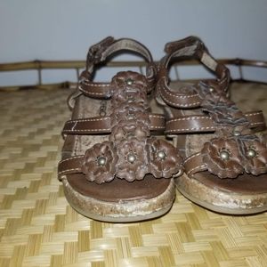 Cherokee Sandals Brown Kids Size 5